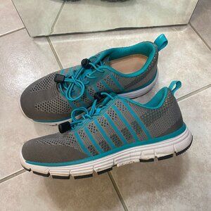 Apex Women's Gray and Teal Orthopedics Walking Shoes Size 6w